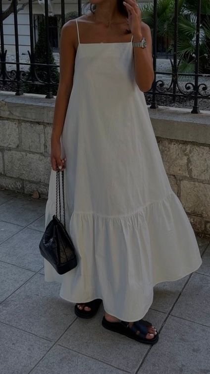 VESTIDOS | JARDINERAS | FALDAS