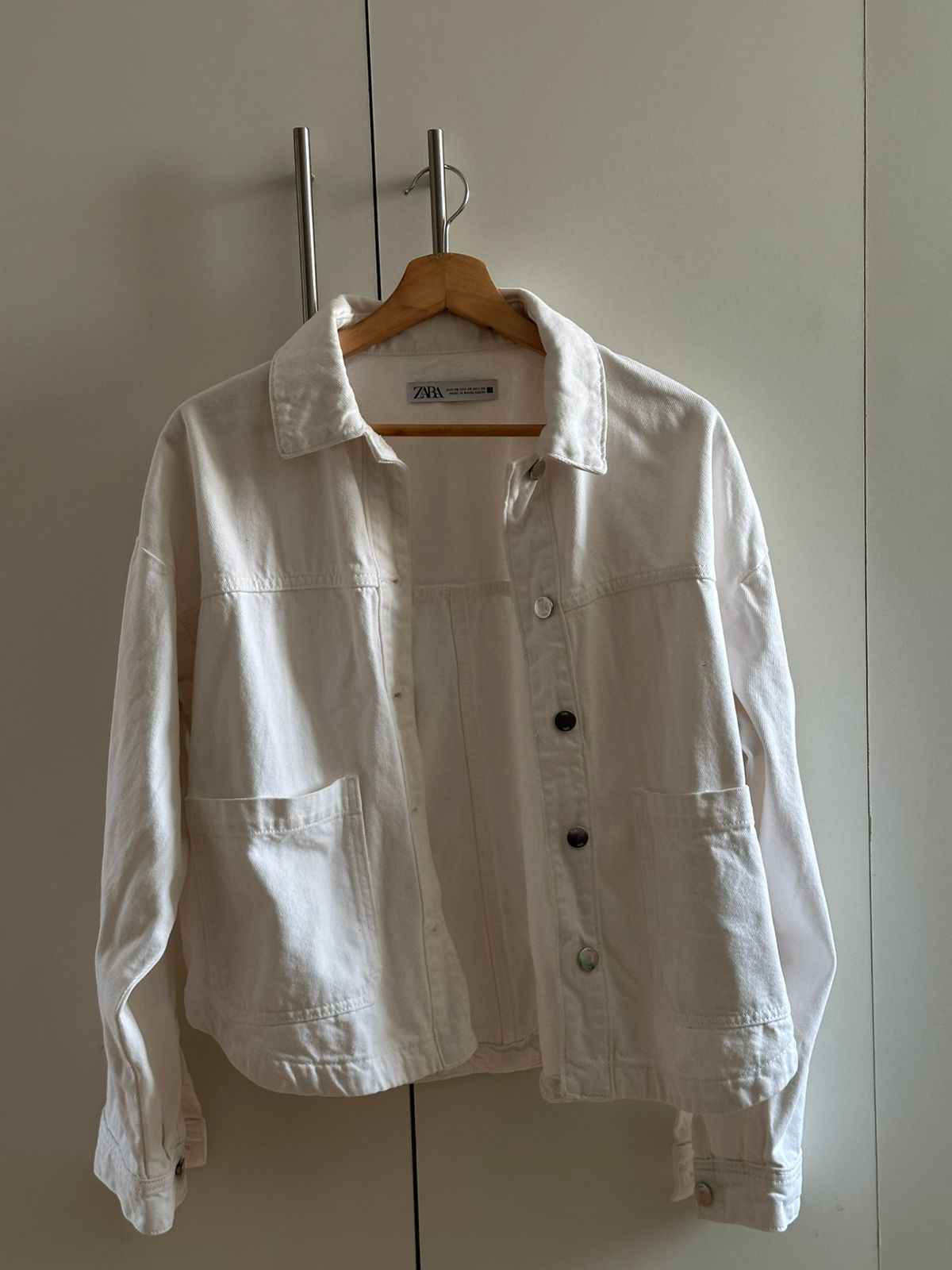 Casaca blanca Zara