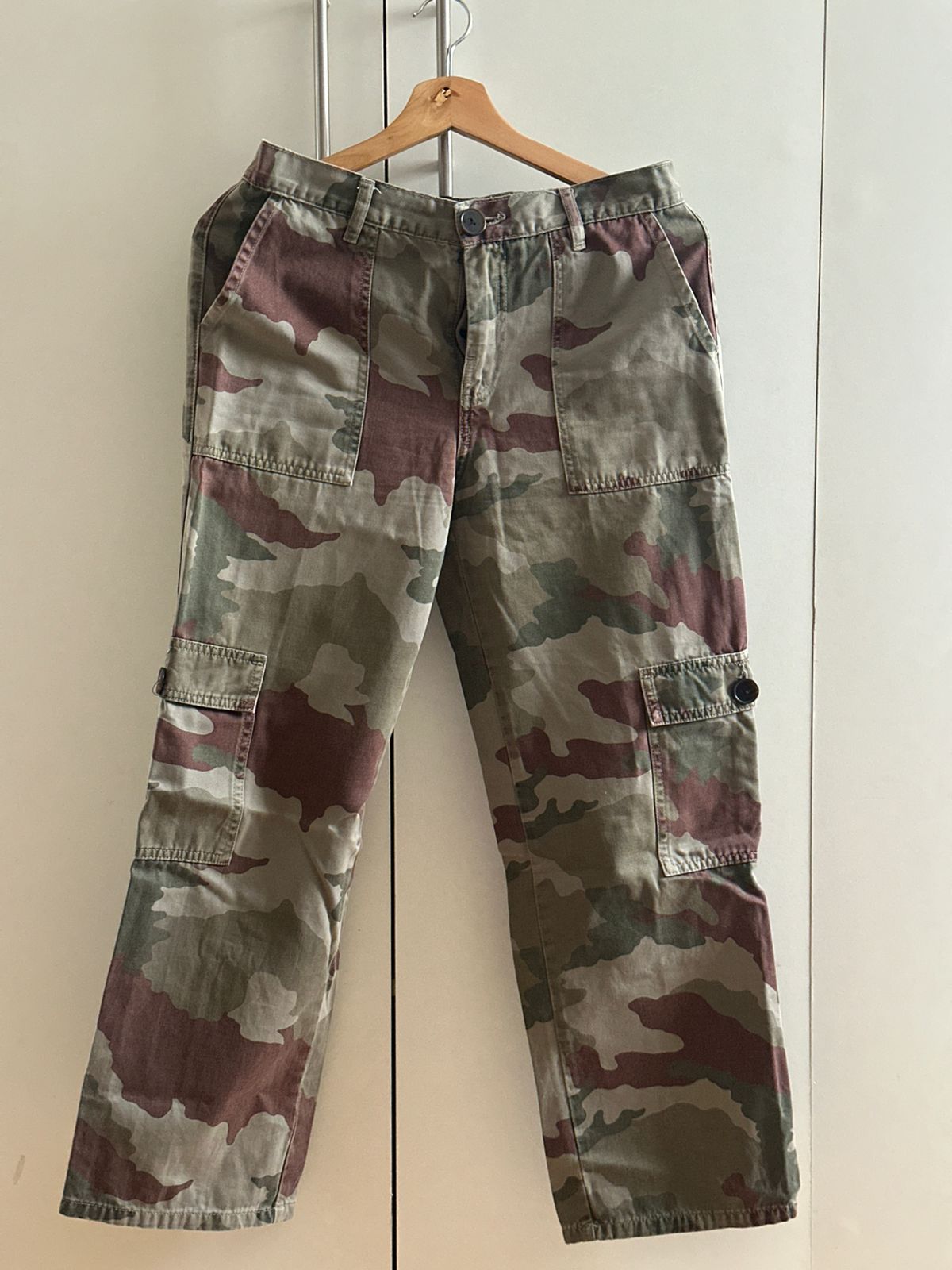 Pantalón cargo