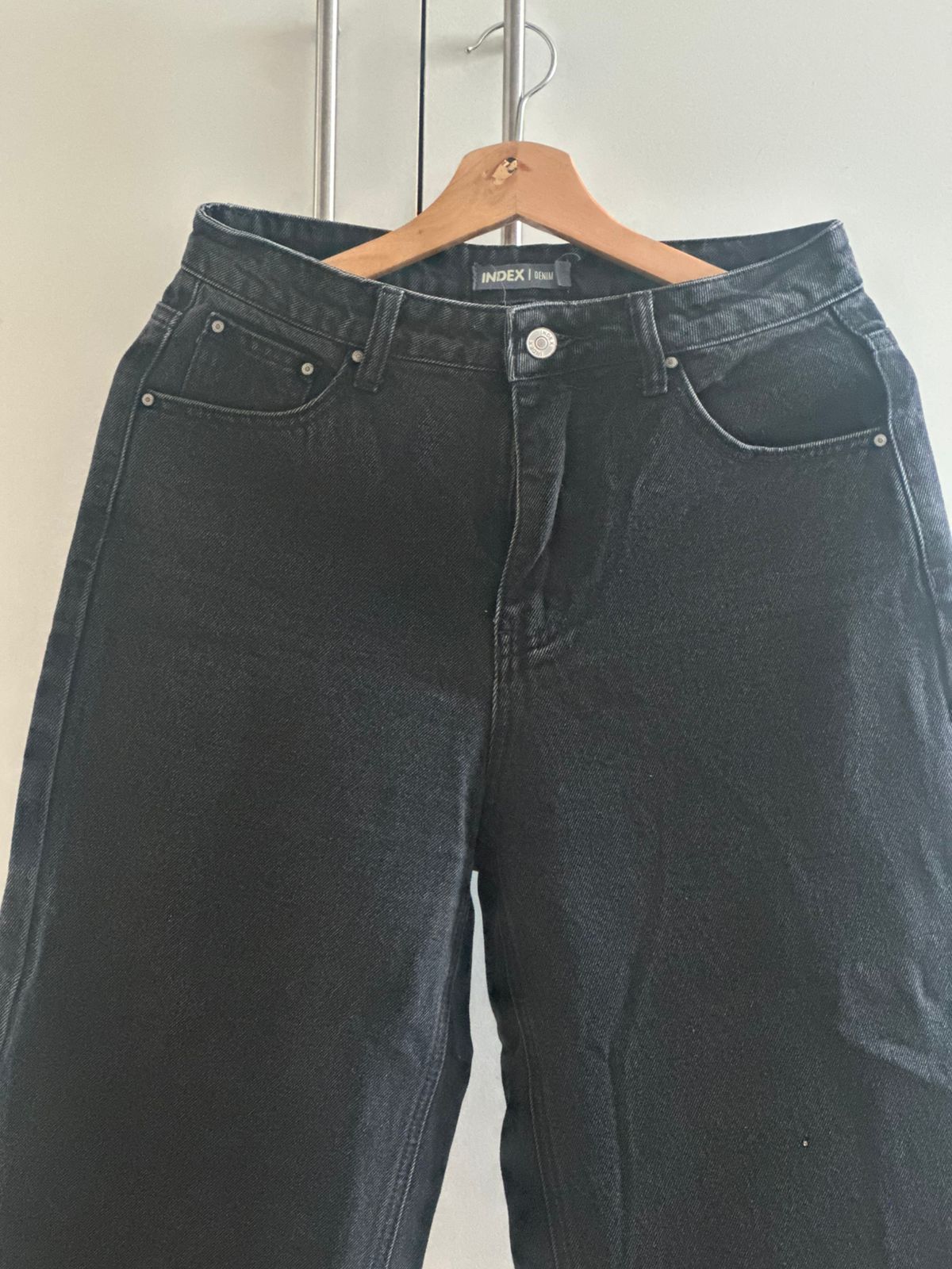 Pantalón negro